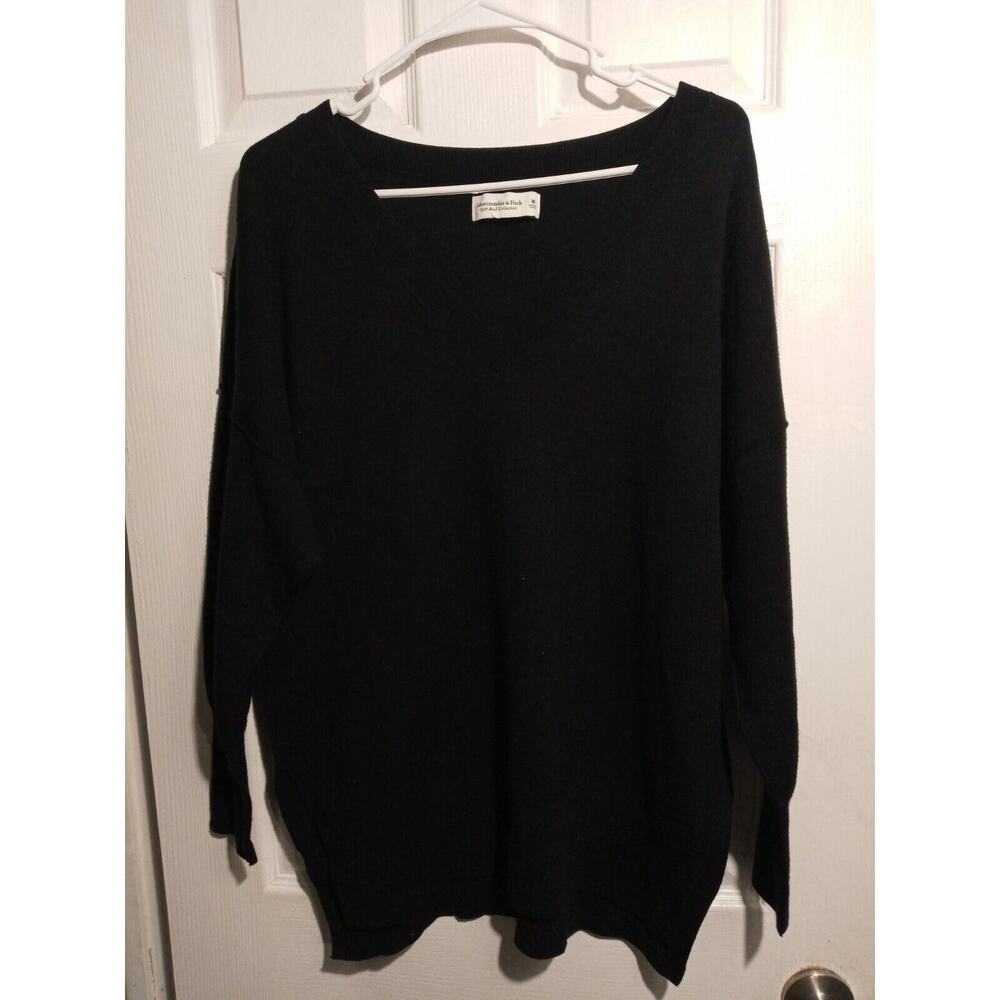 Abercrombie & Fitch Men's size M wool V-Neck Black Sweater